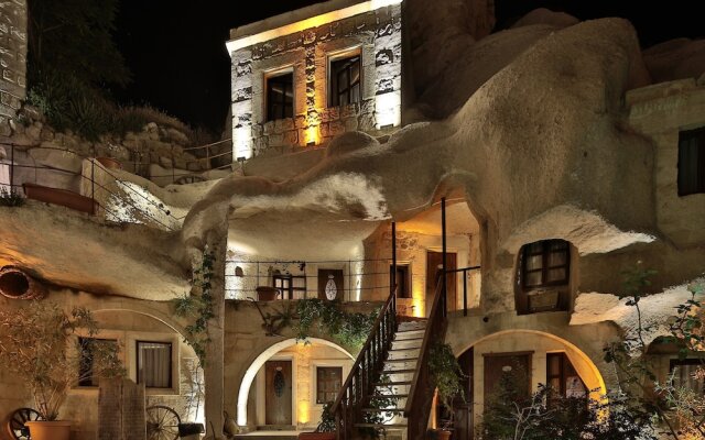 Shoestring Cave House - Hostel