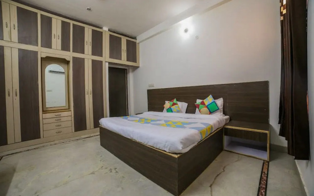 OYO Home 16423 Spacious 3BHK