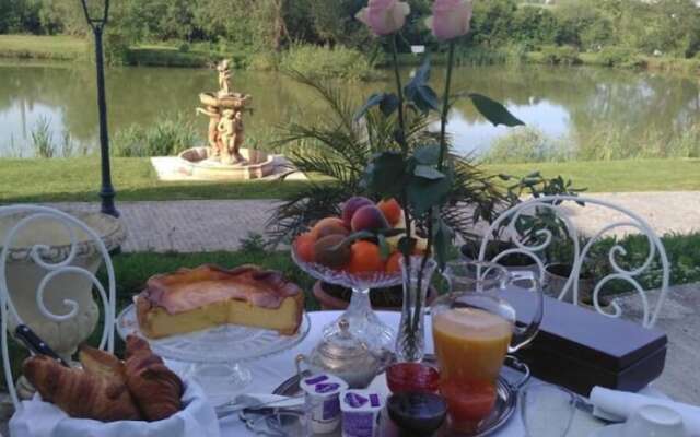 Domaine De Lardoisiere