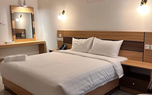 4 Guys Hotels