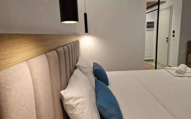 Monel Hotel