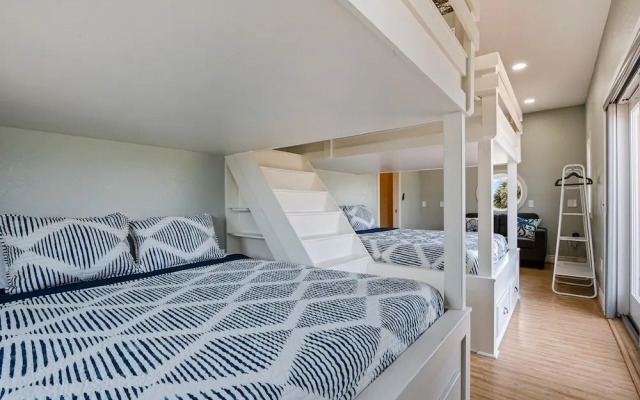 Crystal Beach Villa 5 Bedroom Home