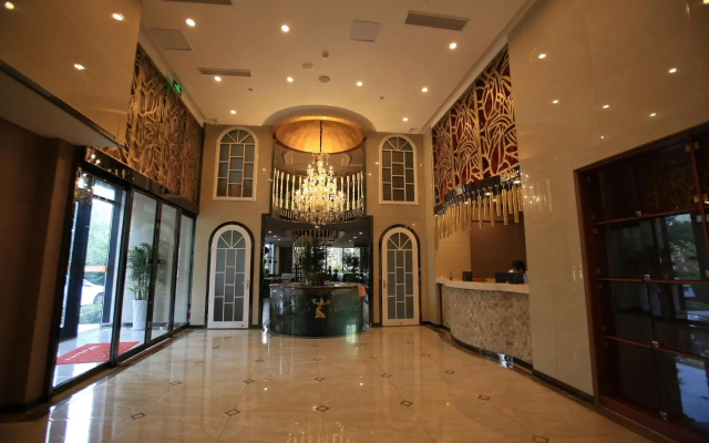 Zhencheng xinyi Hotel (Hengxing Technology College, Jiushui East Road, Qingdao)