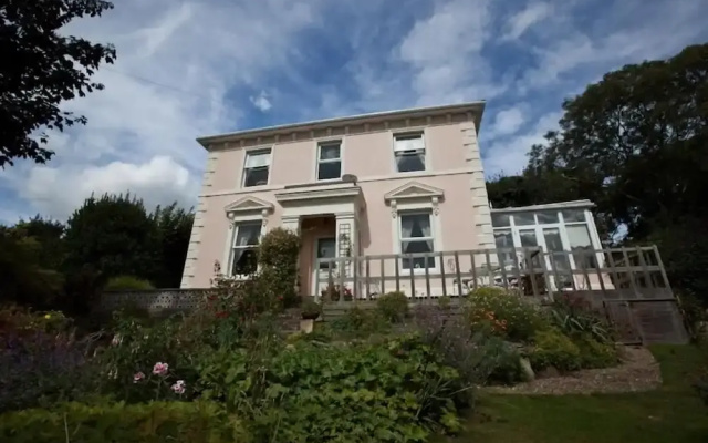 Sunny Bank House