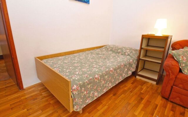 House 385