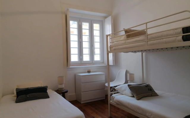 Stunning Apartment Marquês de Pombal