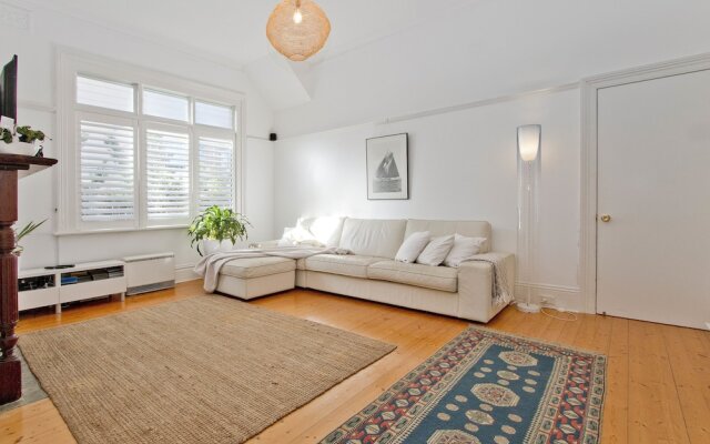 Manly Beachside 2 Bedroom House