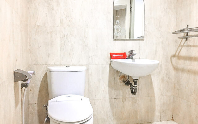 RedDoorz near Bukit Darmo Golf