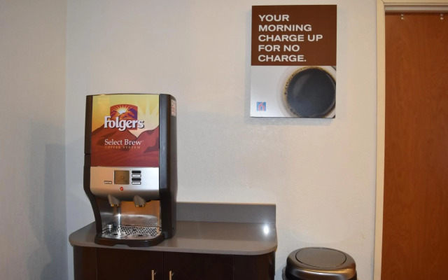Motel 6 Anderson, IN - Indianapolis