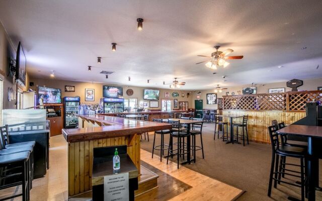 Sportsman's Lodge