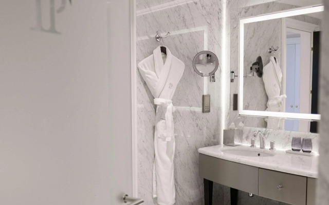 The Plaza Doha, LXR Hotels & Resorts