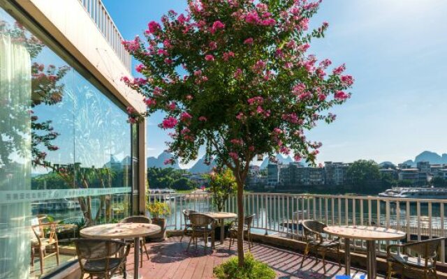Xitang River View Holiday Hotel