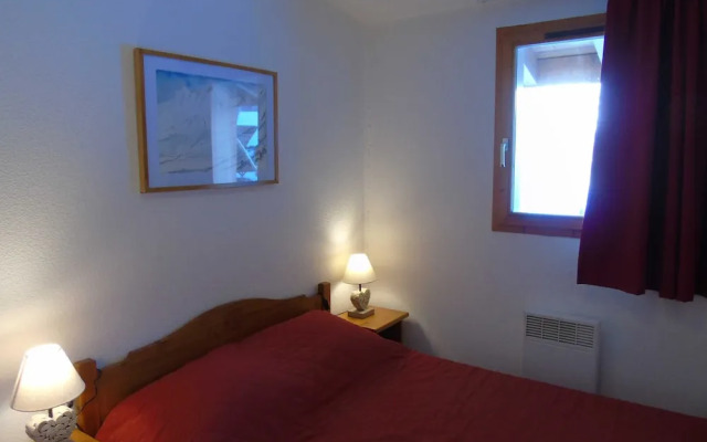 Lou Services Apartment CB25 LSI 001