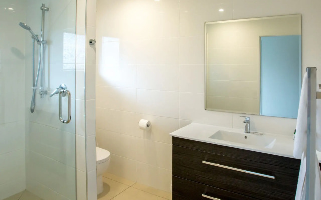 Onetangi Beach Apartments