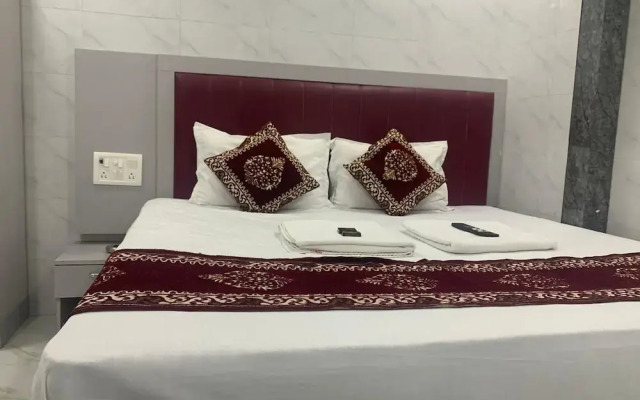 Hotel Sai Plaza