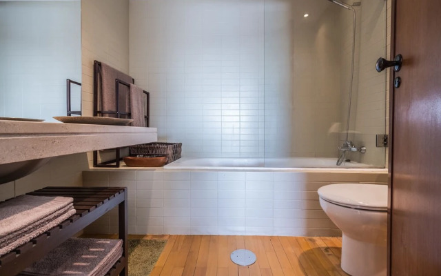 DAHome - Collector's Luxurious Apartment