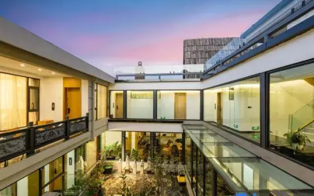 Fangtang Garden Leisurely Garden Oxygen Supply Light Luxury Hotel