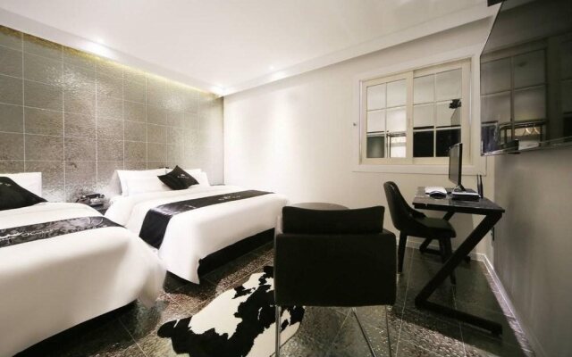 La Luce Hotel