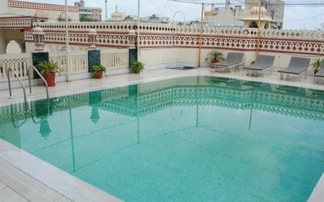 Hotel Fort Chandragupt Jaipur