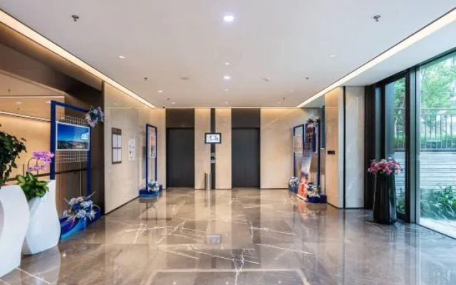 Bi'an Apartment (Shenzhen International Convention and Exhibition Center)