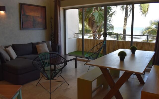 Ocean Plaza 9 by Praia