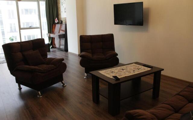 Three-Bedroom Apartment in Batumi, near the Black Sea