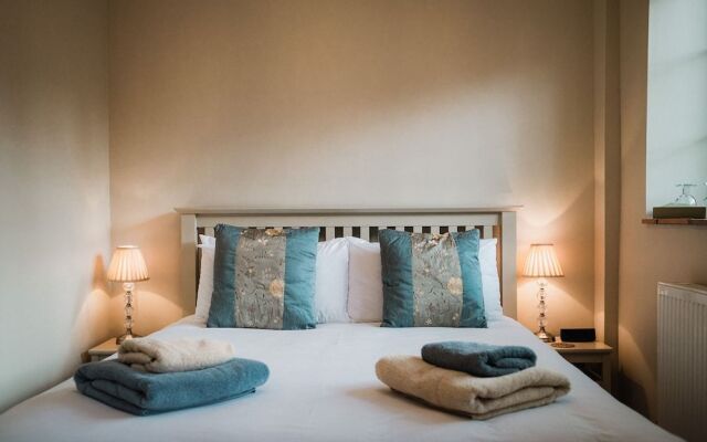 Stoodleigh Court Coach House B&B