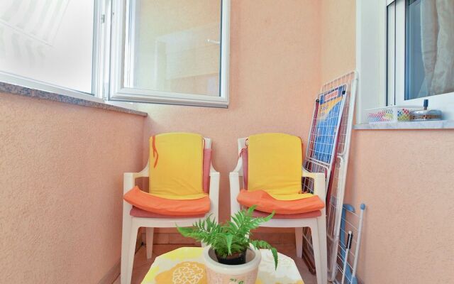 Apartment 258