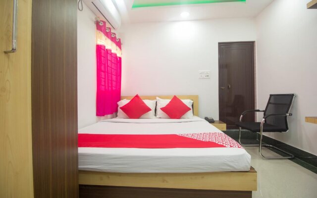 Mahalaxmi By OYO Rooms