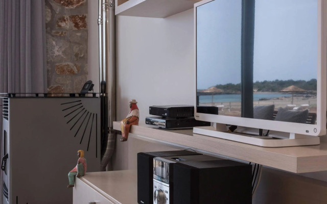 Cedar Bay Beachside Villas