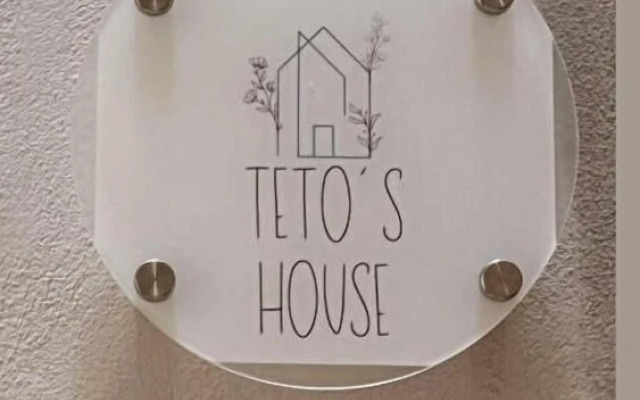 Teto's house