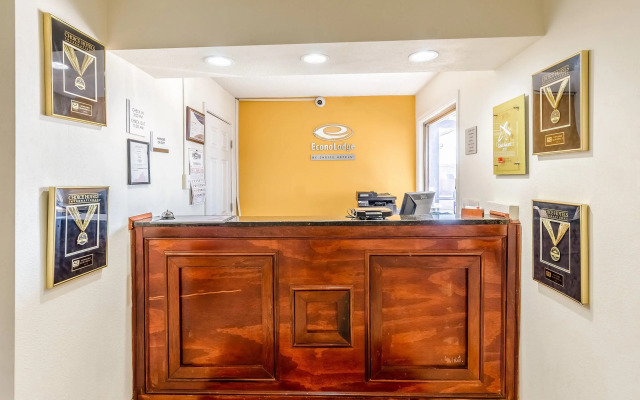 Econo Lodge Glade Springs I-81