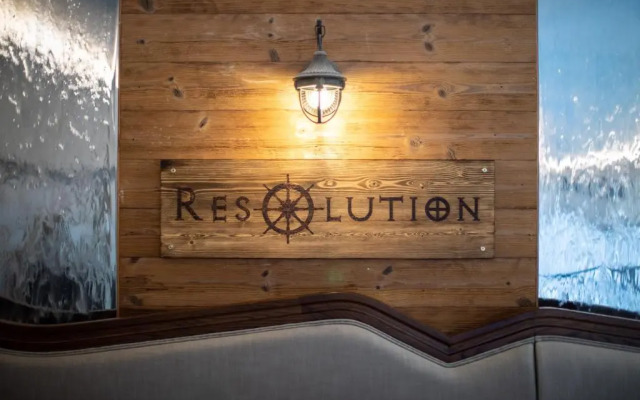 Resolution Hotel