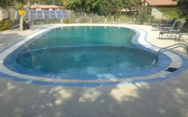 Corbett Roop Resort