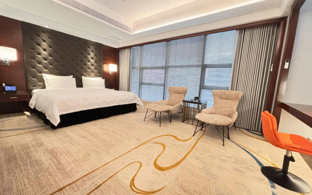 Jinlong Yufeng Hotel