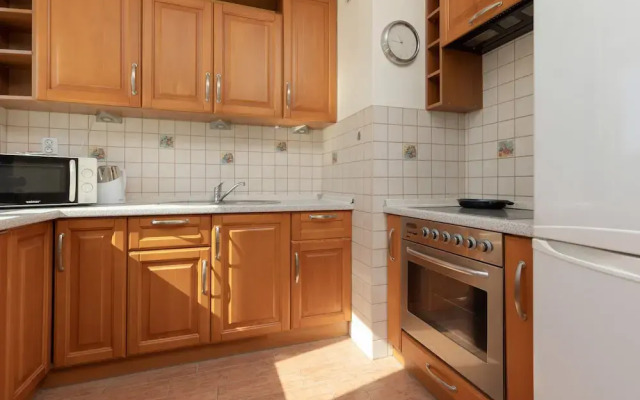 Belgradzka Apartment Warsaw by Renters