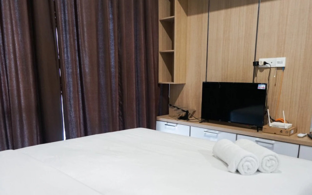 Stylish Studio Puri Mansion Apartment