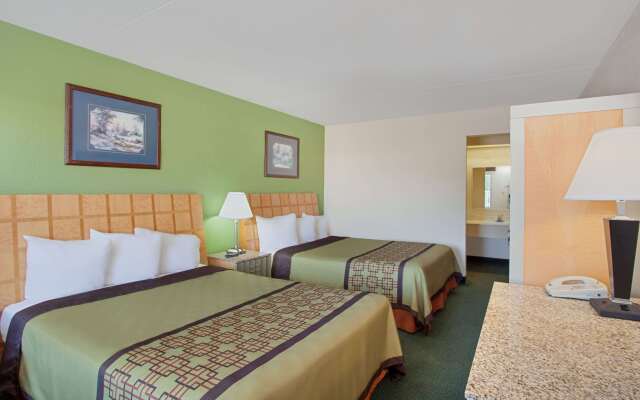 Days Inn by Wyndham Greeneville