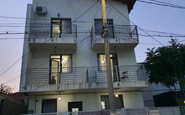 Pensiune Fundeni- Dragonul Rosu