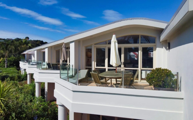 Onetangi Beach Apartments