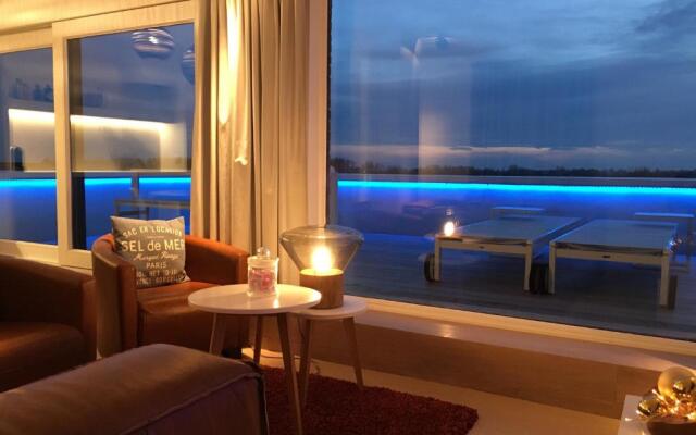 Penthouse William