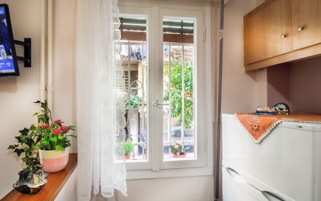 Elegant and renovated flat in Dafni
