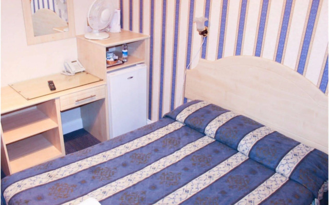 Lampton Guest House