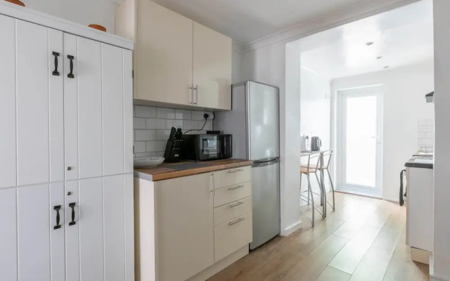 Stylish 2Bd Family Hideaway In Dover