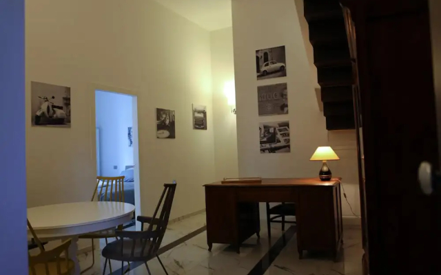 900 B&B