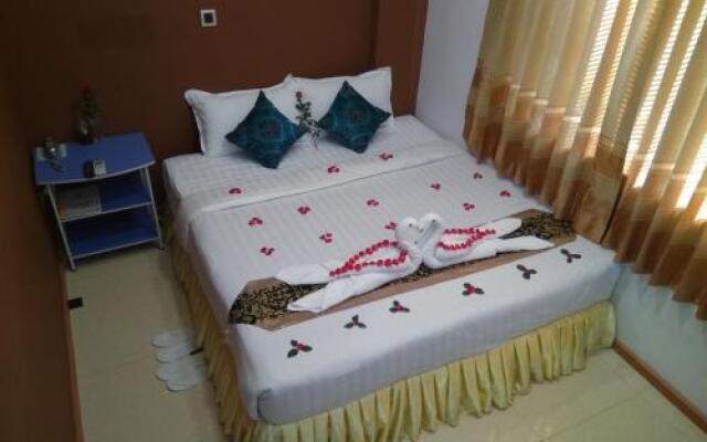 Hotel Ba Thaung Monywa