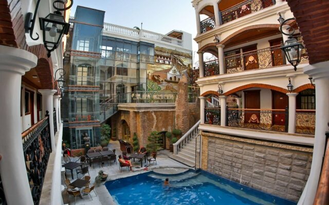 Hotel Luna