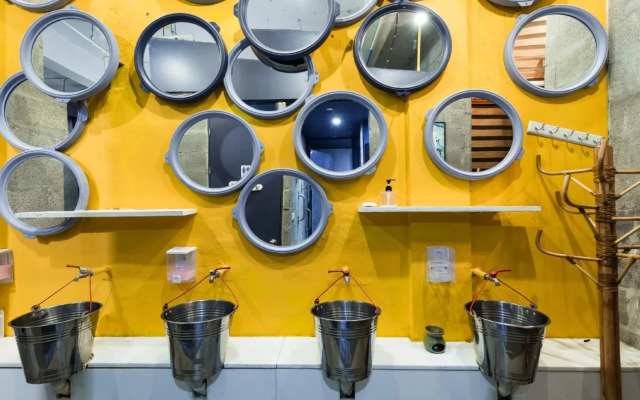 Wire Hostel Patong