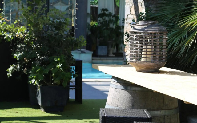 Cors Hotel