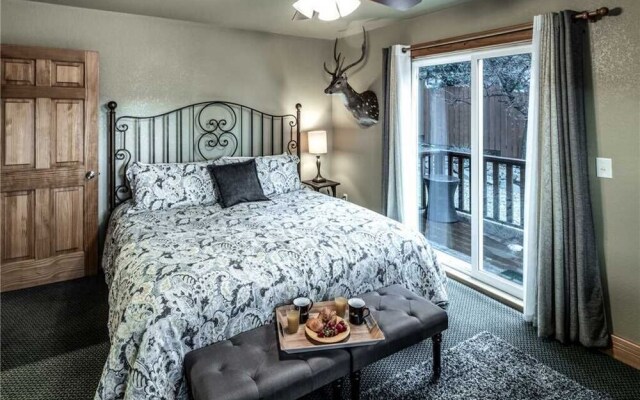 Los Nation - Four Bedroom Cabin